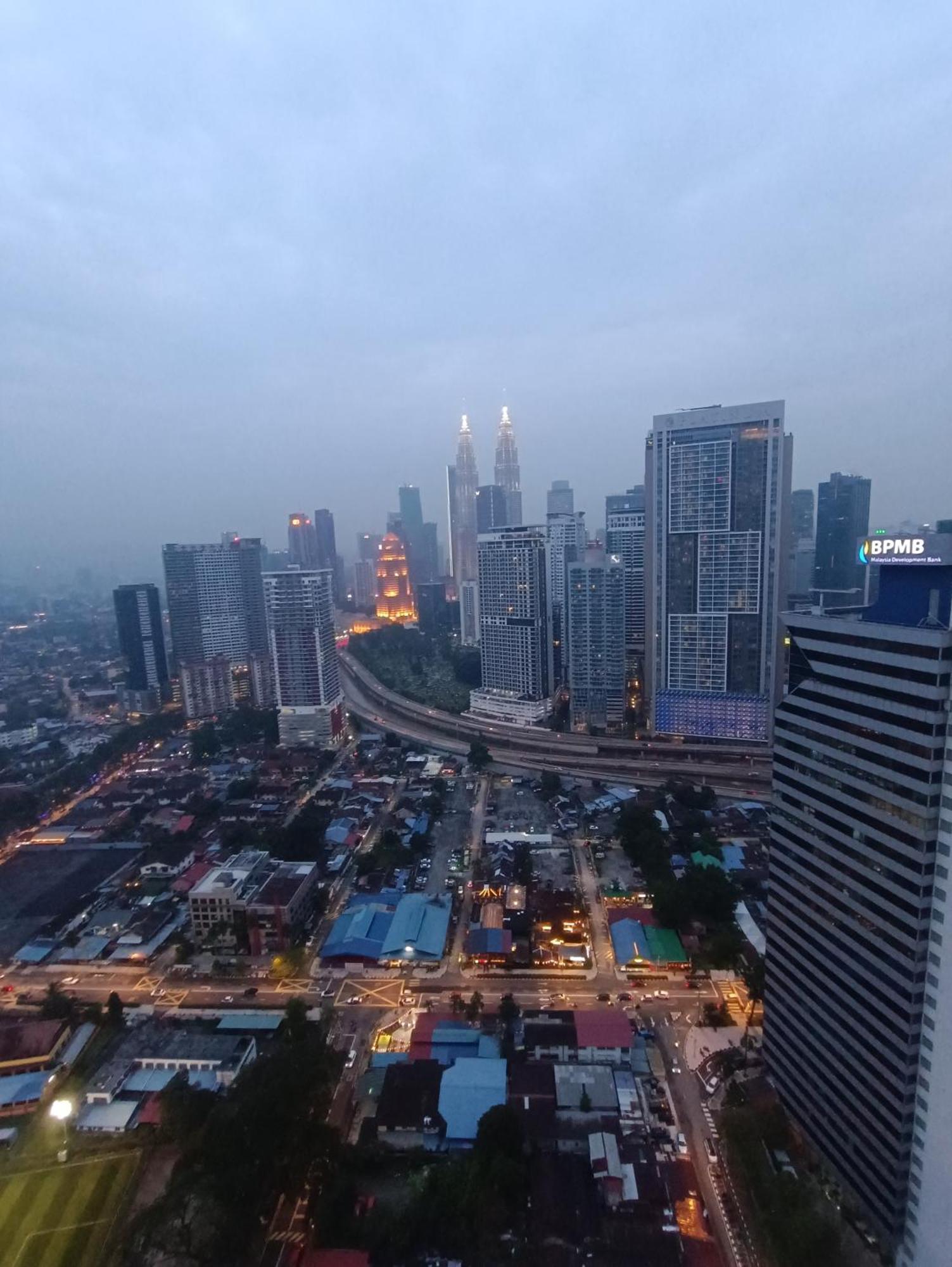 吉隆坡Cl 27A Insta Klcc View & Infinity Pool View公寓 外观 照片